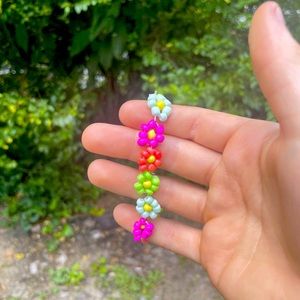 flower beaded stretchy bracelet for any age
